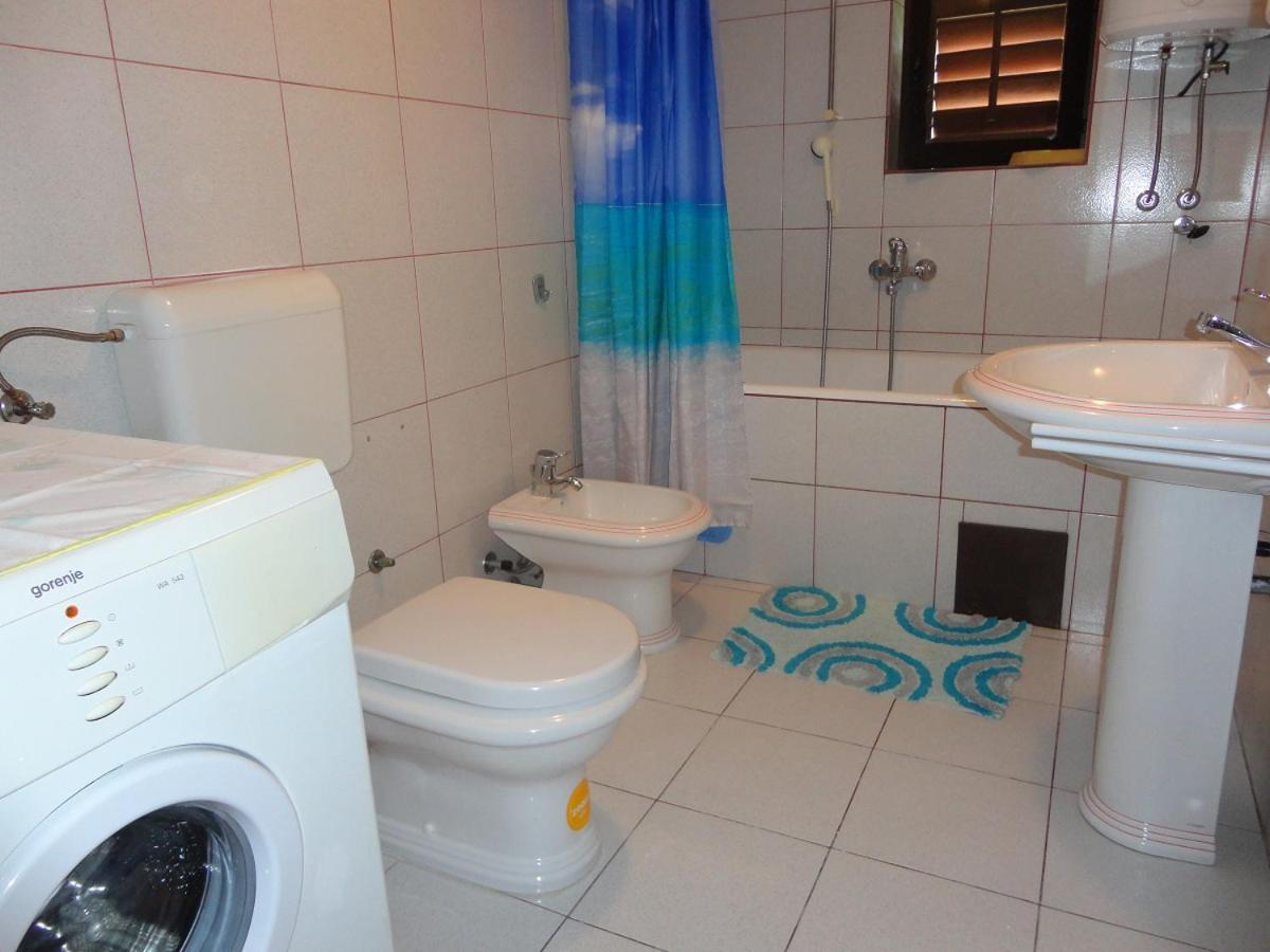 Apartman Lucijan Marusici  Ngoại thất bức ảnh